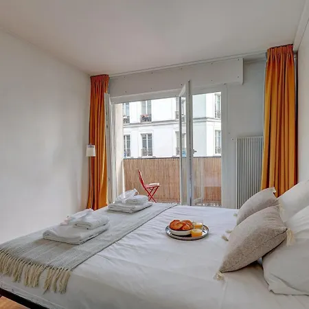 675 Bolivar - Superb In *